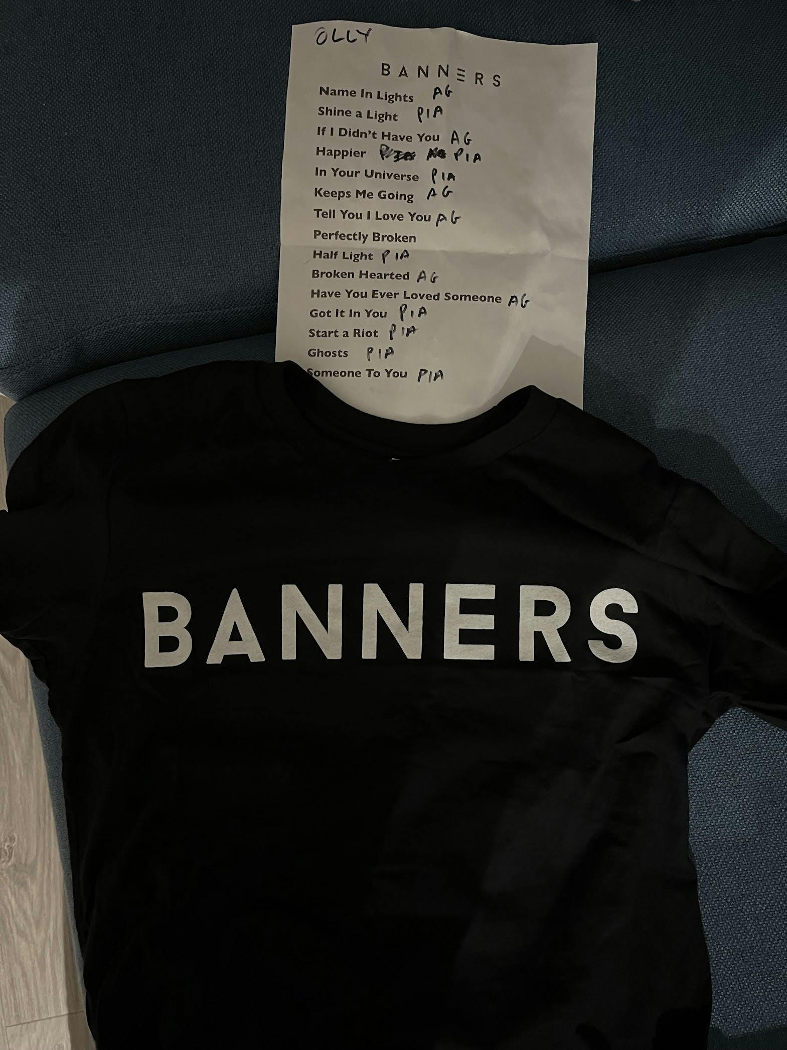 BANNERS T-Shirt and the gig setlist